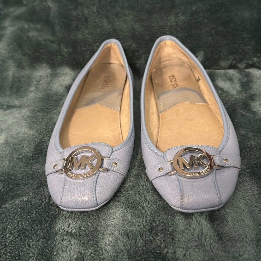 Micheal Kors flats